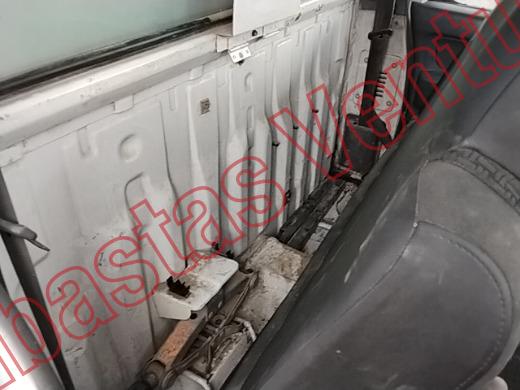 NISSAN NP 300 2014, foto 13 de 19