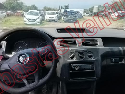 VOLKSWAGEN CADDY  2016, foto 14 de 19