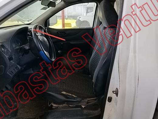 NISSAN NP 300 2017, foto 17 de 19
