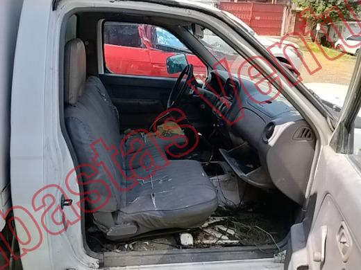 NISSAN NP 300 2011, foto 12 de 19