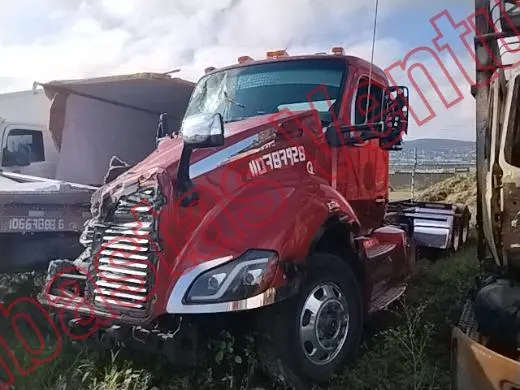 KENWORTH T-680 2015, foto 1 de 19