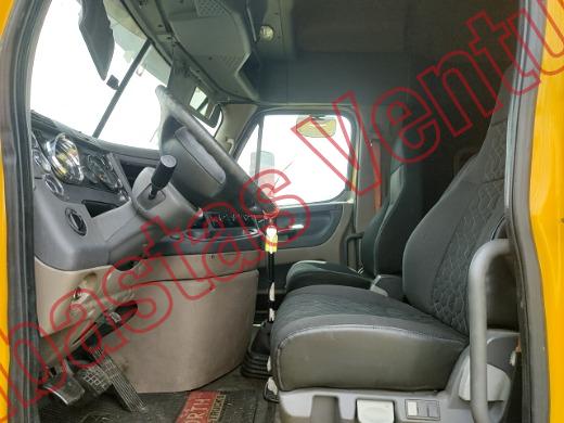 FREIGHTLINDER CASCADIA 2016, foto 17 de 19