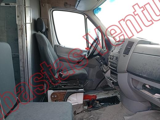 MERCEDES BENZ SPRINTER 2016, foto 12 de 19