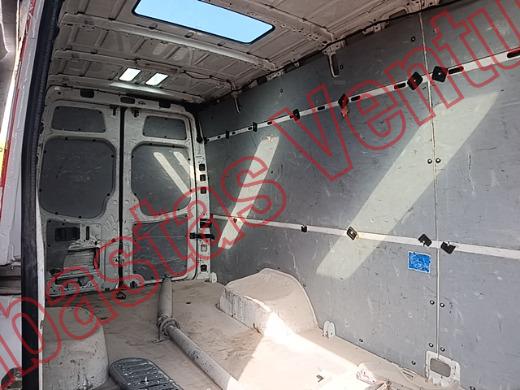 MERCEDES BENZ SPRINTER 2016, foto 13 de 19