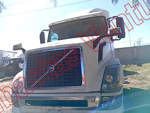 VOLVO TRACTOCAMION 2014, foto 1 de 19