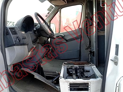 VOLKSWAGEN CRAFTER 2013, foto 17 de 19