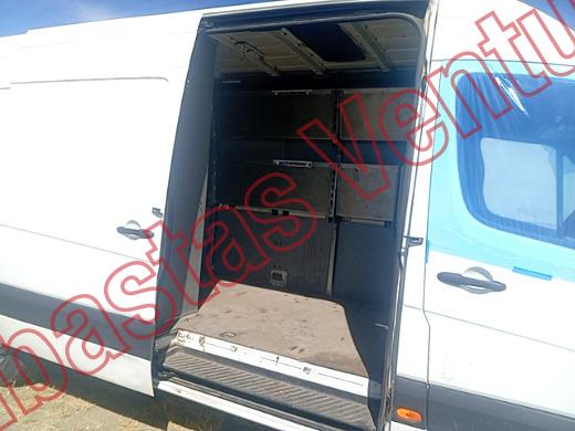 MERCEDES BENZ SPRINTER 2015, foto 13 de 19