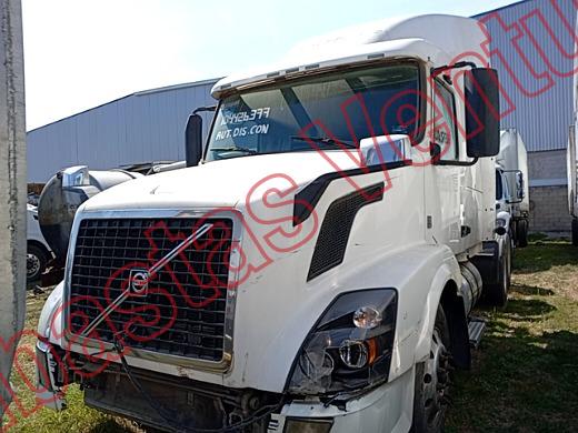 VOLVO TRACTOCAMION 2015, foto 2 de 19