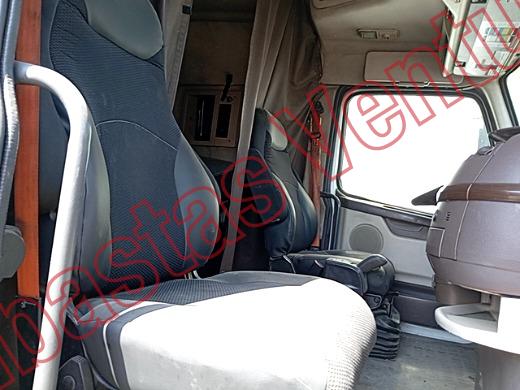 VOLVO TRACTOCAMION 2015, foto 13 de 19