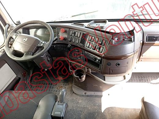 VOLVO TRACTOCAMION 2015, foto 14 de 19