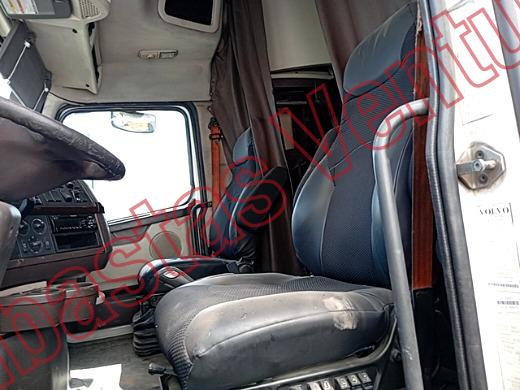 VOLVO TRACTOCAMION 2015, foto 16 de 19