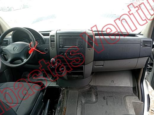 MERCEDES BENZ SPRINTER 2015, foto 14 de 19