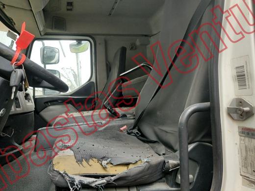 VOLVO TRACTOCAMION 2011, foto 16 de 19
