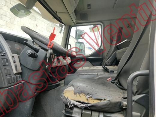 VOLVO TRACTOCAMION 2011, foto 17 de 19