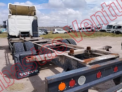 VOLVO TRACTOCAMION 2011, foto 8 de 19