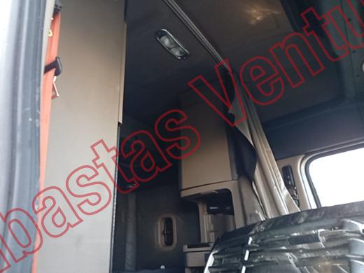 FREIGHTLINDER CASCADIA 2018, foto 13 de 19
