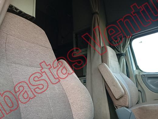 FREIGHTLINDER CASCADIA 2016, foto 13 de 19