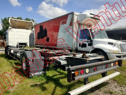 VOLVO TRACTOCAMION 2011, foto 7 de 19