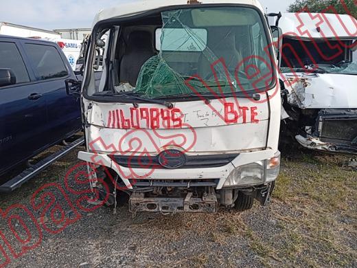 HINO SERIE 300 2016, foto 2 de 19