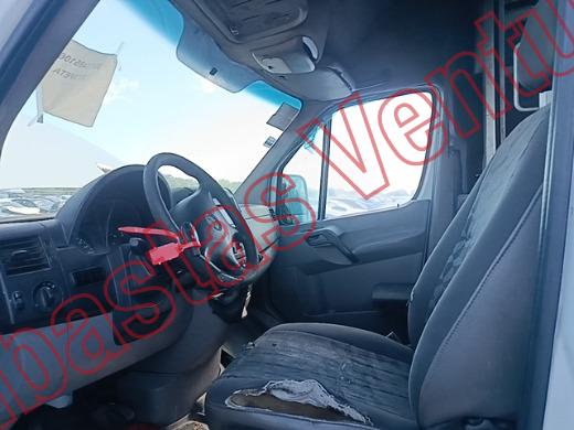 MERCEDES BENZ SPRINTER 2015, foto 17 de 19