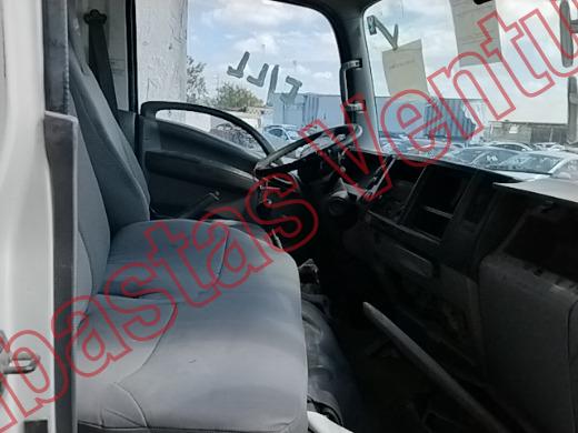 ISUZU ELF 2015, foto 13 de 19
