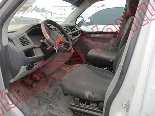 VOLKSWAGEN TRANSPORTER 2018, foto 16 de 19