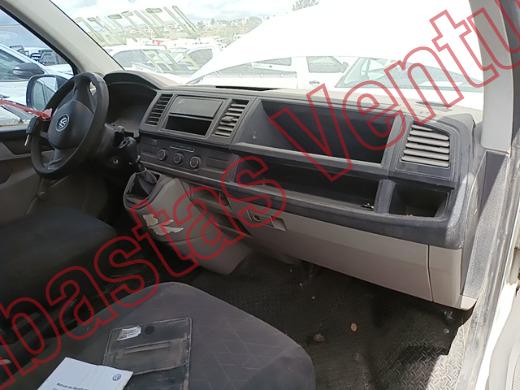 VOLKSWAGEN TRANSPORTER 2018, foto 14 de 19