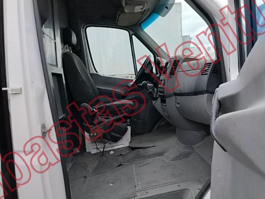 VOLKSWAGEN CRAFTER 2016, foto 12 de 19