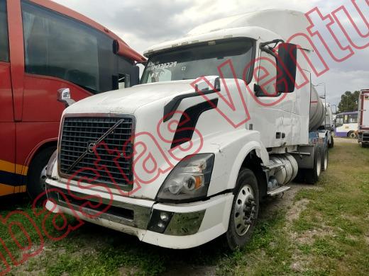 VOLVO VNL 2015, foto 1 de 19