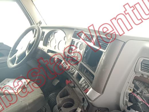 KENWORTH T-680 2016, foto 14 de 19