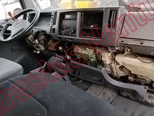 ISUZU ELF300 2014, foto 14 de 19