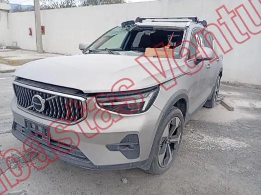 VOLVO XC 40 2024, foto 1 de 19