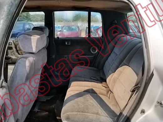 CHRYSLER SPIRIT 1993, foto 16 de 19