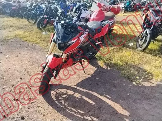 BAJAJ PULSAR NS 2026, foto 1 de 19