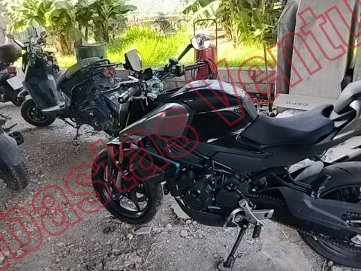CF MOTO 450 NK  2025, foto 17 de 19
