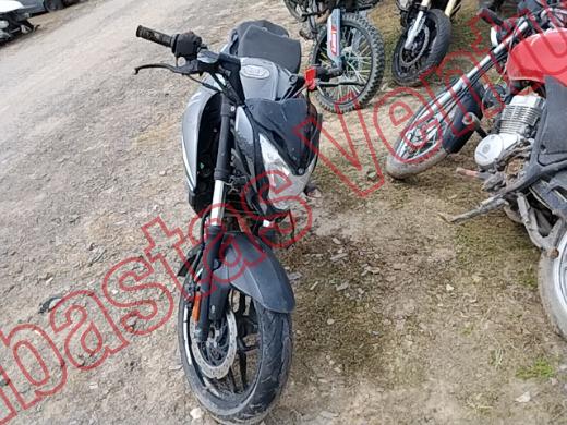 BAJAJ PULSAR 200 2023, foto 2 de 19