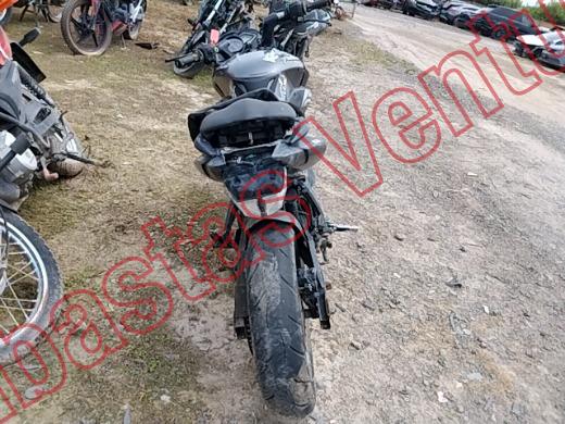 BAJAJ PULSAR 200 2023, foto 6 de 19