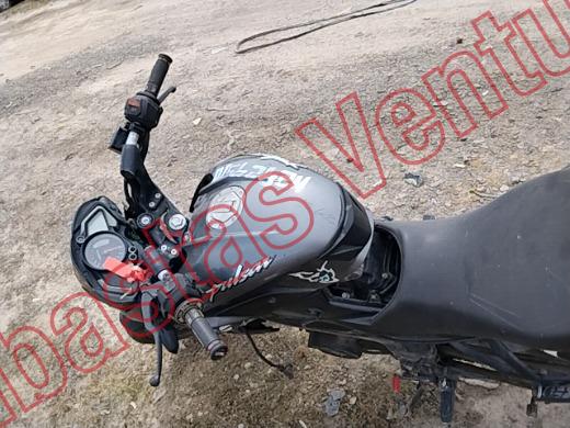 BAJAJ PULSAR 200 2023, foto 17 de 19