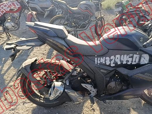 SUZUKI 4T 2025, foto 13 de 19