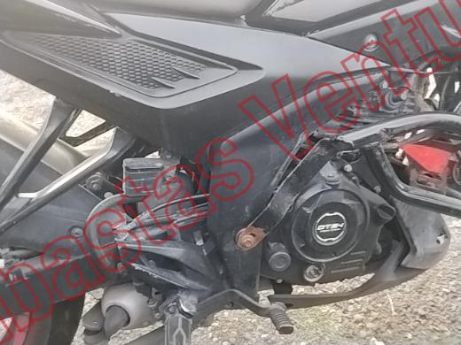 BAJAJ PULSAR 2023, foto 11 de 19