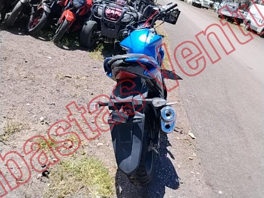 SUZUKI GSX 150 2019, foto 6 de 19