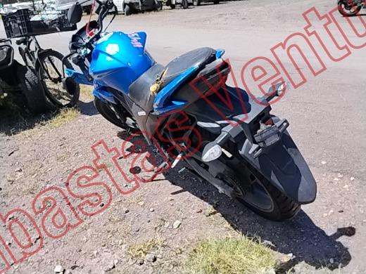 SUZUKI GSX 150 2019, foto 7 de 19