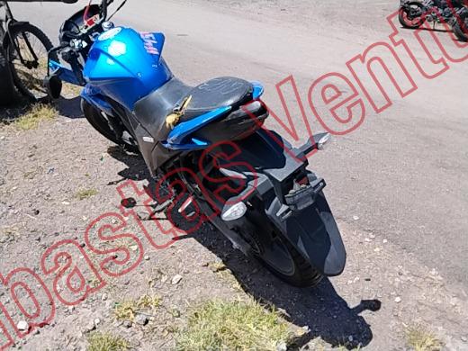 SUZUKI GSX 150 2019, foto 8 de 19