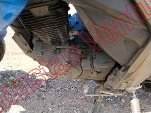 SUZUKI GSX 150 2019, foto 9 de 19