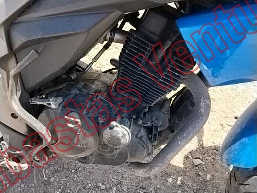 SUZUKI GSX 150 2019, foto 11 de 19