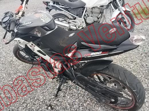 BAJAJ PULSAR 2021, foto 8 de 19