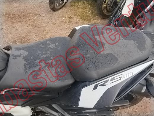 BAJAJ PULSAR 200 2024, foto 15 de 19