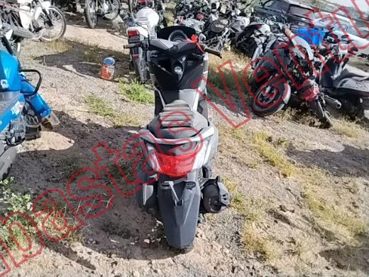 YAMAHA N-MAX 2018, foto 6 de 19