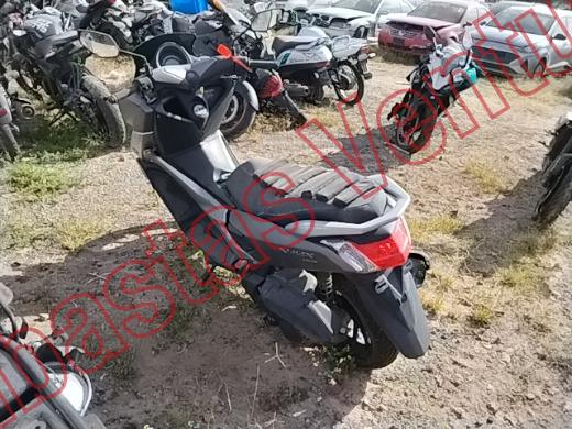 YAMAHA N-MAX 2018, foto 7 de 19