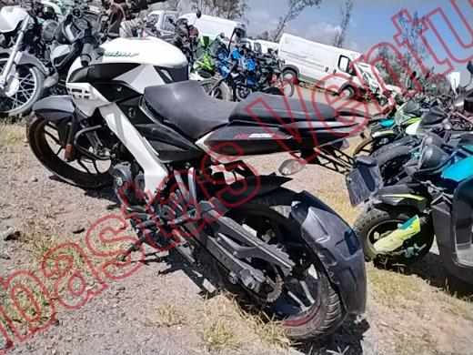 BAJAJ PULSAR 2023, foto 7 de 19